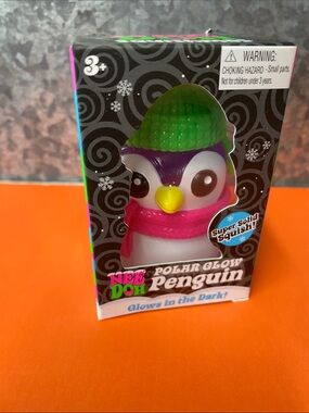 NeeDoh Polar Glow Penguin Squishy - Green Hat Pink Scarf